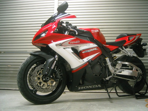 l CBR1000RR
